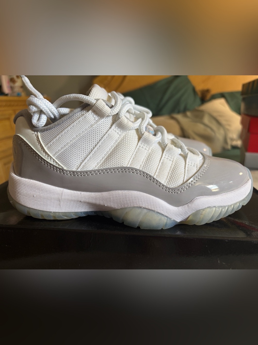 Jordan 11 Retro Cement Grey (GS 4.5/Women’s 6) - Picture 4 of 5